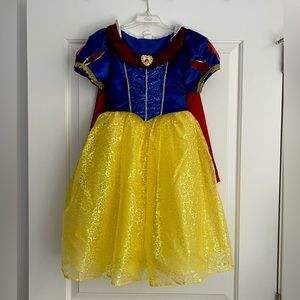 Disney Parks Authentic-Original Snow White Costume